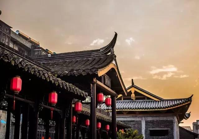 《唱哭韩红与黄绮珊》:揭秘成都这个城市名的来历